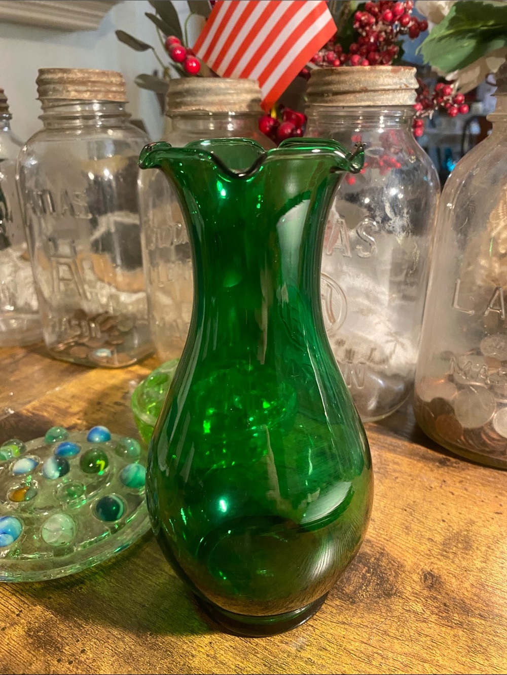 Green Glass Bud Vase - Elegant Emerald Home Accent